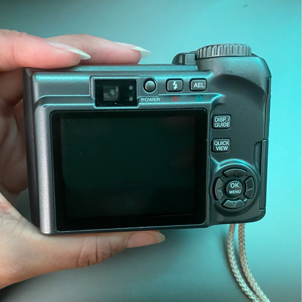 Olympus SP-320 camera